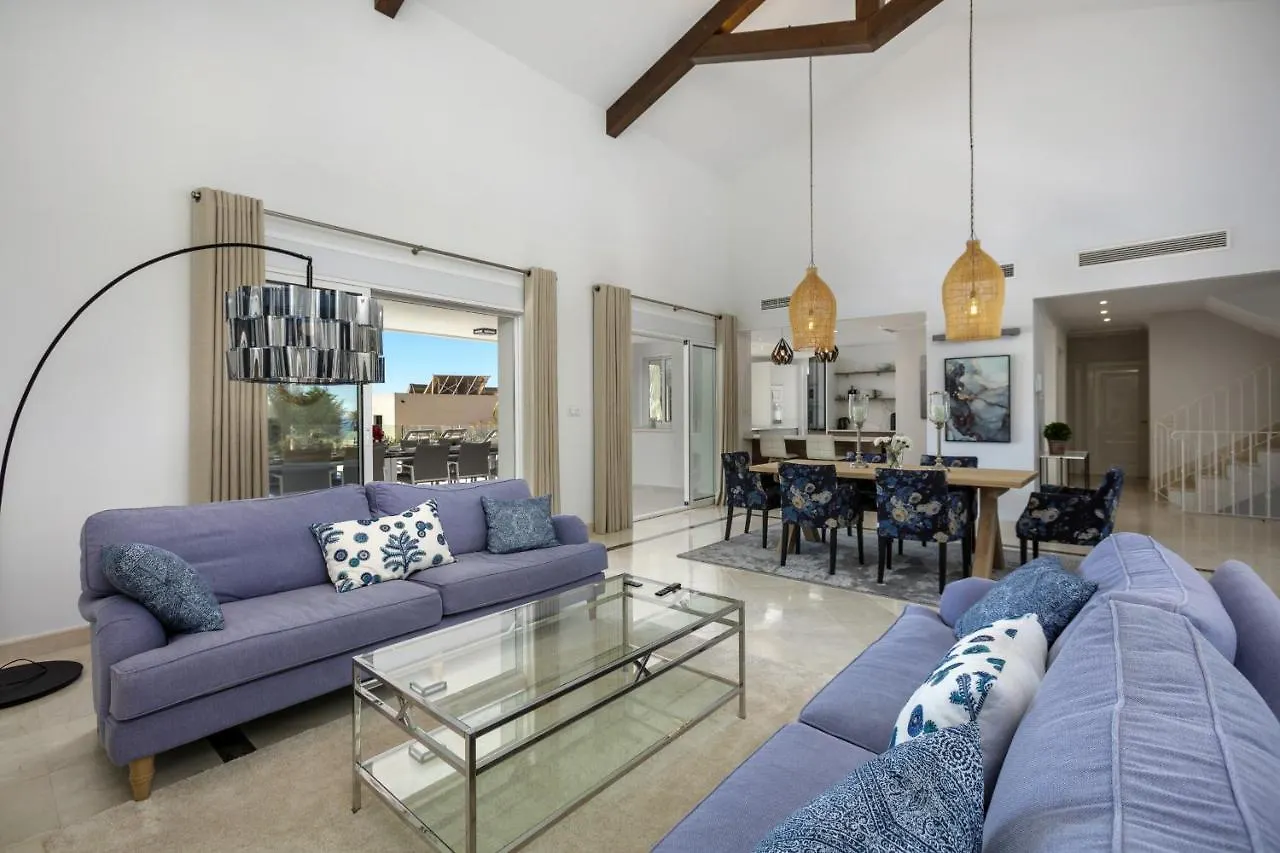 Villa La Perla Marbella 0*,  Spain